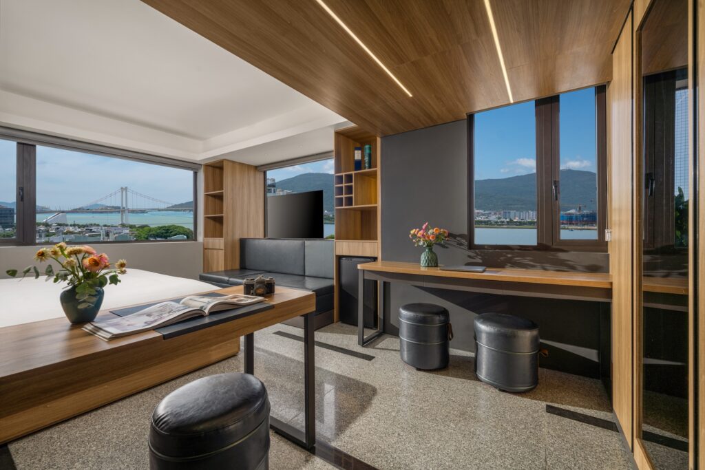 Rest Hotel: Khách sạn đẳng cấp bên bờ sông Hàn tại Đà Nẵng