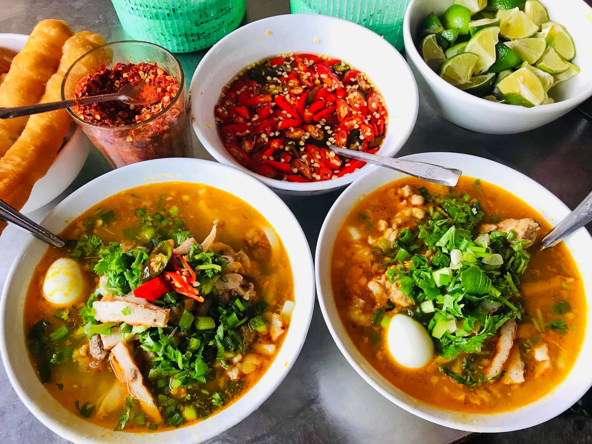4 Quán bánh canh ruộng Đà Nẵng: Top địa chỉ lâu năm được người địa phương yêu thích