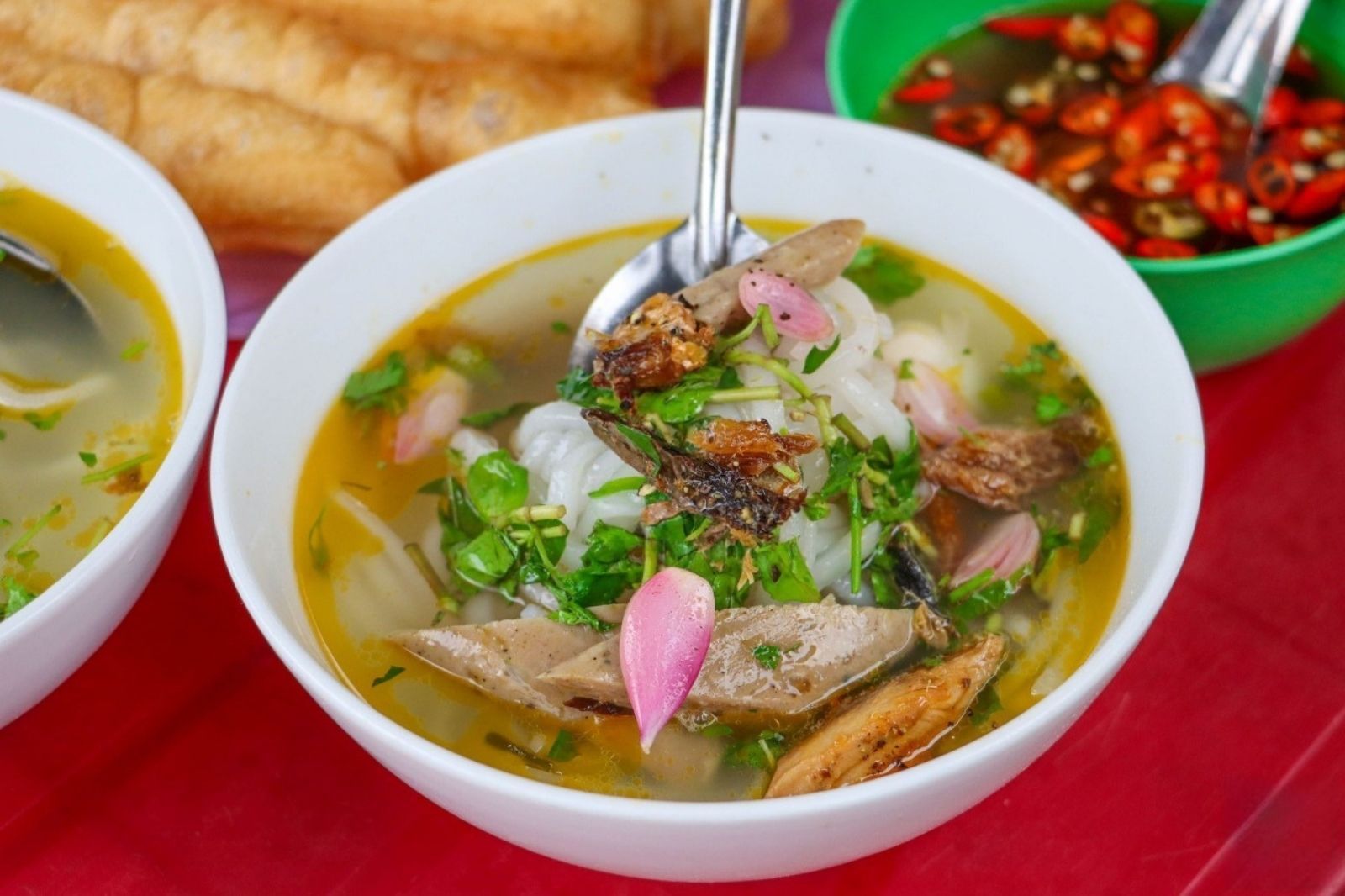 Cháo chờ Nam Ô có gì hấp dẫn mà thực khách đến Đà Nẵng vẫn sẵn sàng ngồi đợi để thưởng thức?