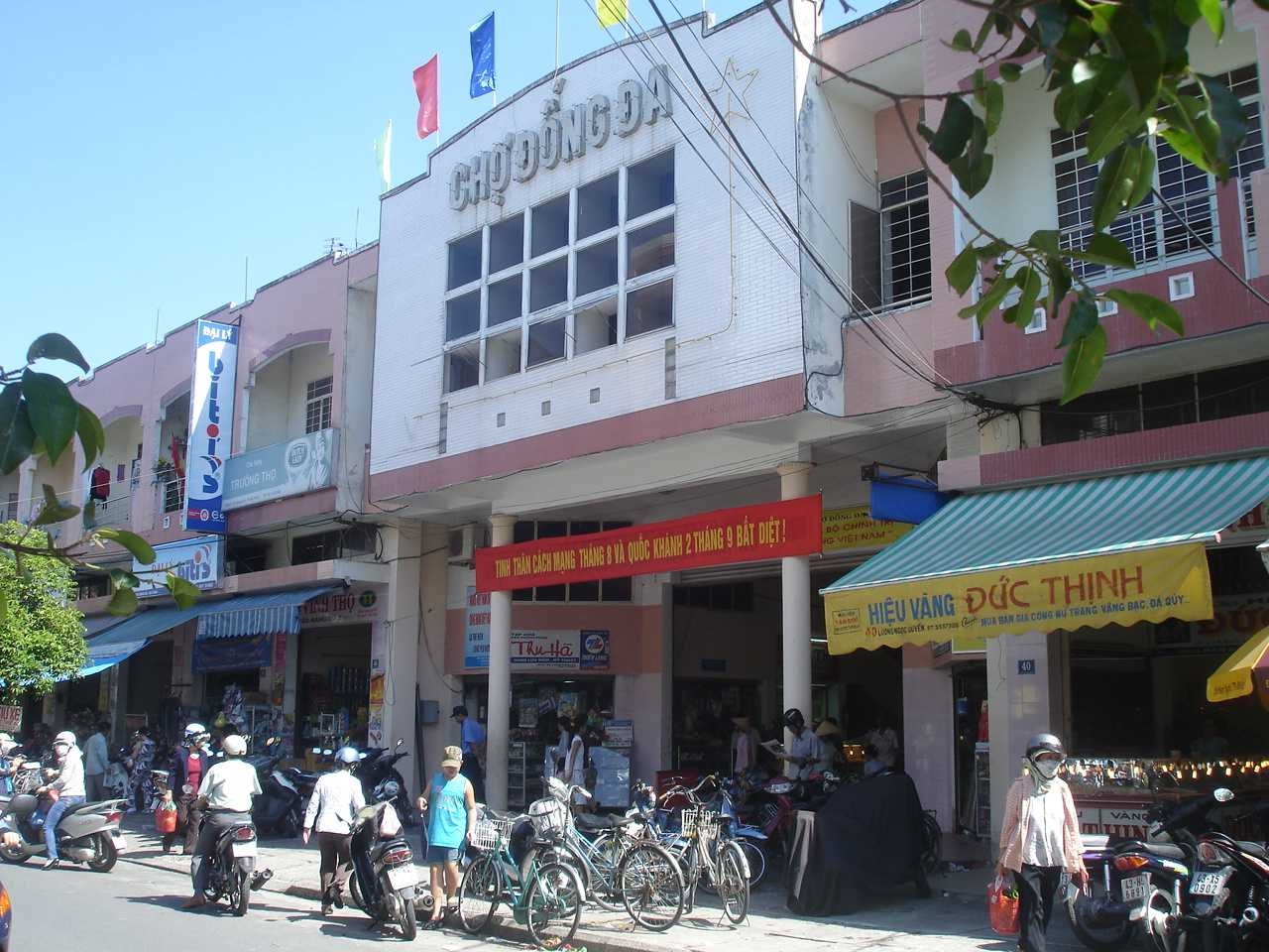 Chợ ăn vặt Đà Nẵng có gì hấp dẫn? Khám phá 5 khu chợ ẩm thực khiến du khách mê mẩn