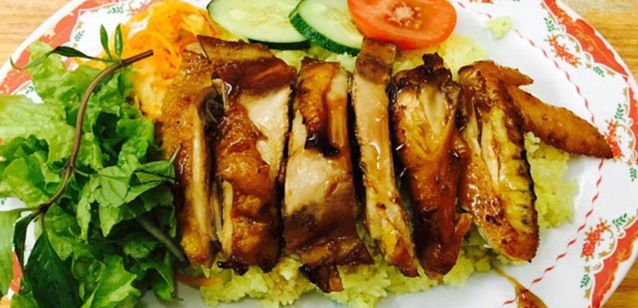 Cơm gà Đà Nẵng ăn ở đâu ngon? Khám phá những quán cơm gà nổi tiếng khiến du khách mê mẩn