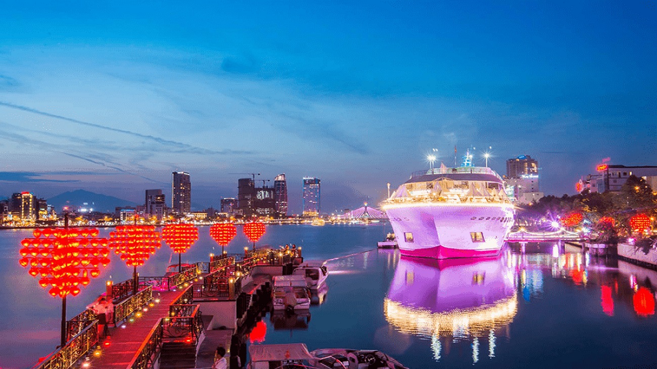 Du thuyền sông Hàn Đà Nẵng: Trải nghiệm ngắm thành phố lung linh từ dòng sông thơ mộng