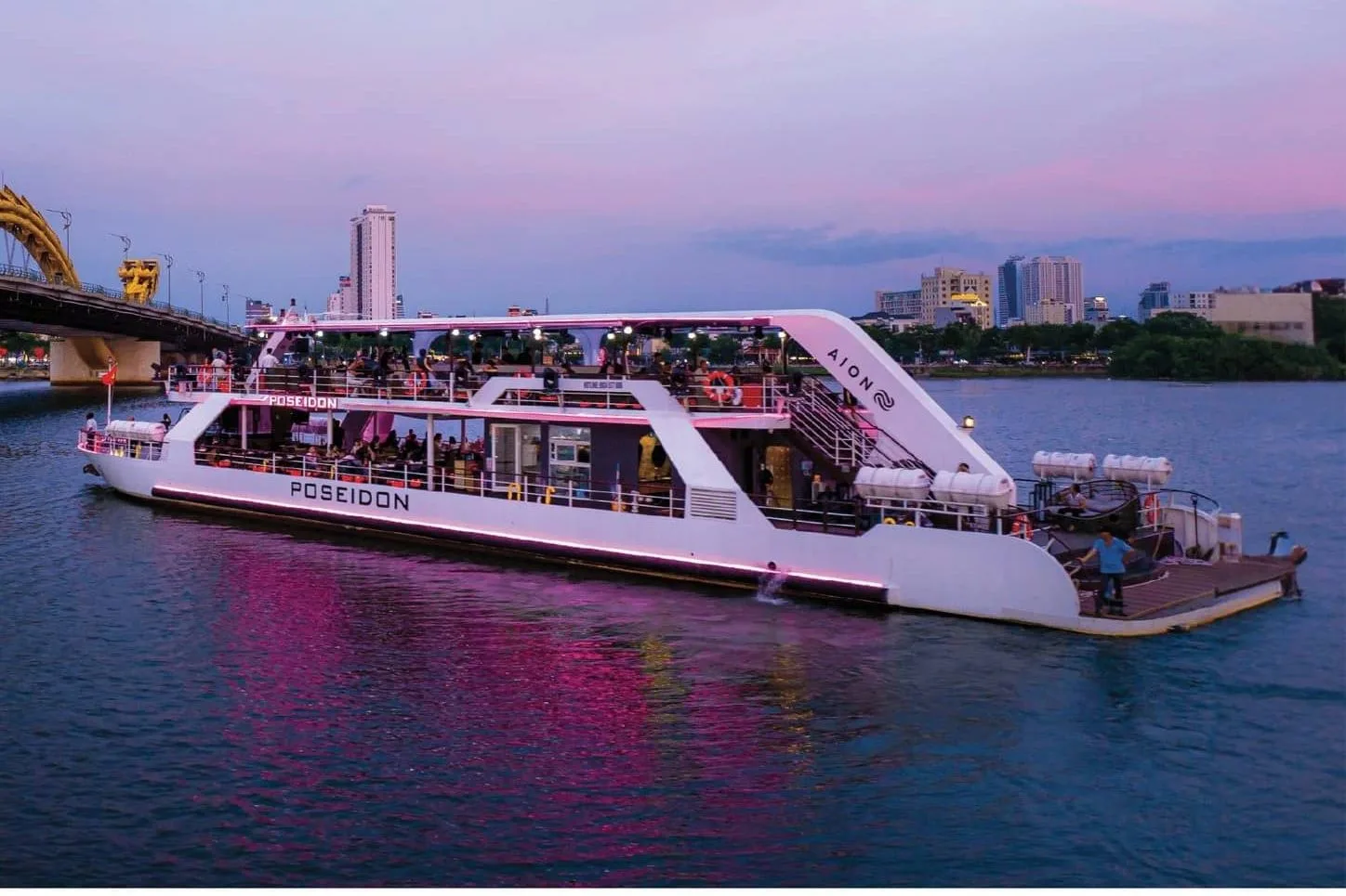 Du thuyền sông Hàn Đà Nẵng: Trải nghiệm ngắm thành phố lung linh từ dòng sông thơ mộng