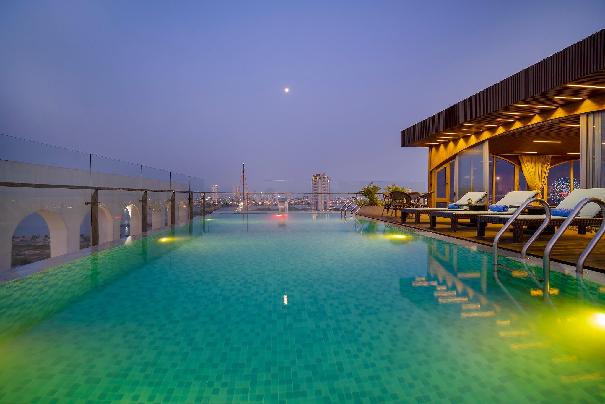 Gold Plaza Hotel Da Nang: Trải Nghiệm Lưu Trú Sang Trọng Giữa Lòng Thành Phố Biển