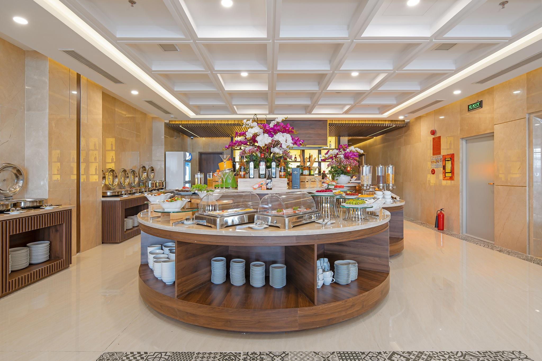 Gold Plaza Hotel Da Nang: Trải Nghiệm Lưu Trú Sang Trọng Giữa Lòng Thành Phố Biển