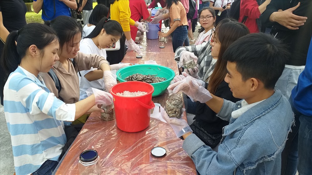 Làng nghề nước mắm Nam Ô: Khám phá di sản ẩm thực trăm năm bên vịnh Đà Nẵng