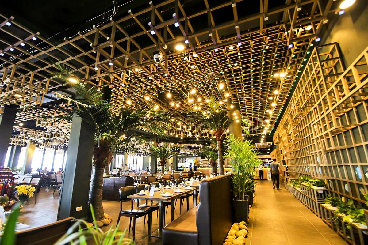 Nhà hàng Đà Nẵng nổi tiếng: Gợi ý những địa điểm ẩm thực đáng trải nghiệm tại thành phố biển