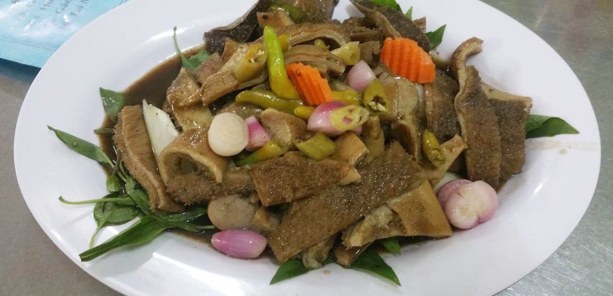 Phá lấu Đà Nẵng ăn ở đâu ngon? Khám phá 6 quán phá lấu đậm vị khiến thực khách mê mẩn