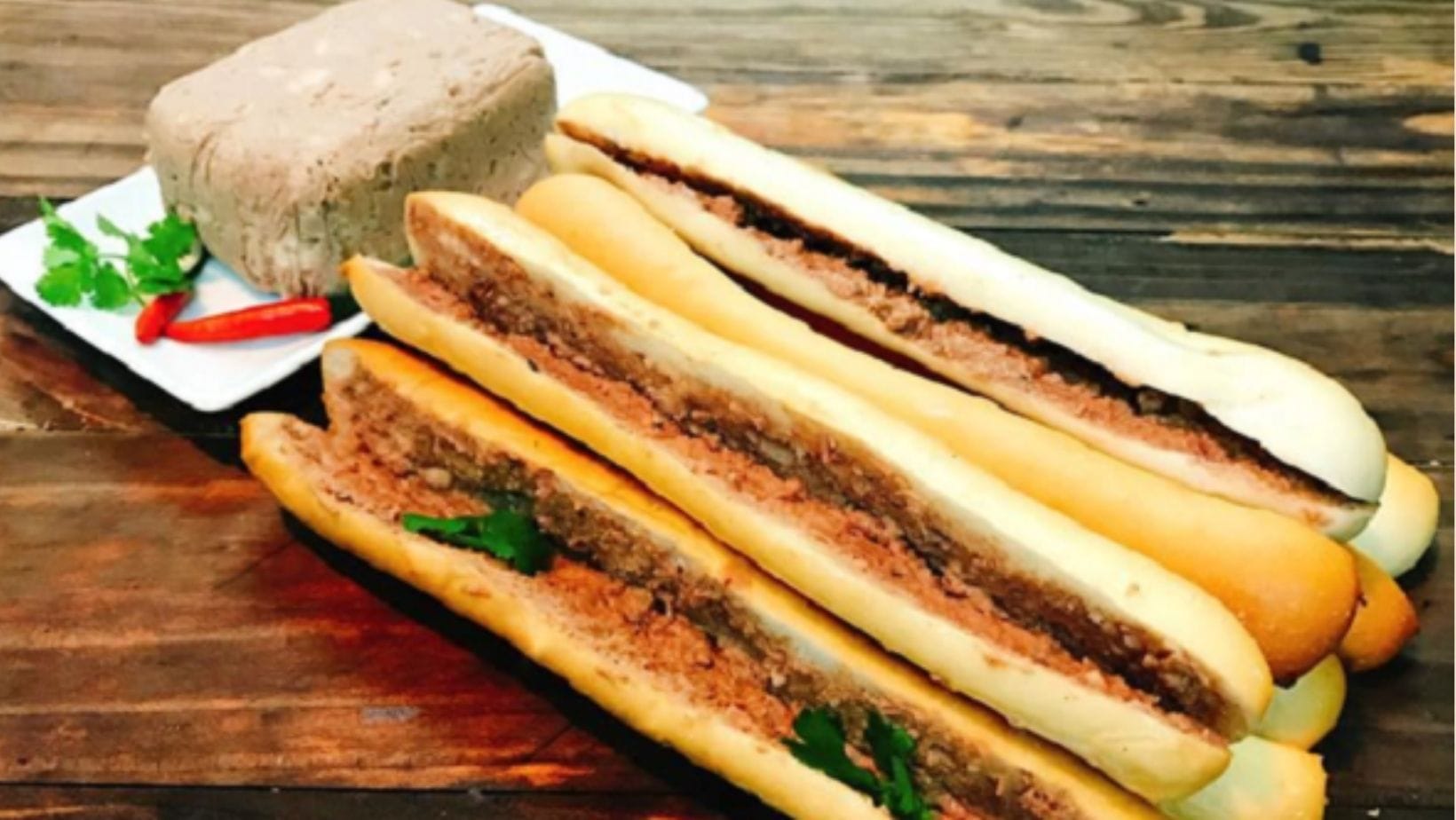 Quán bánh mì Đà Nẵng nào ngon? Khám phá 15 địa chỉ bánh mì trứ danh giữa lòng thành phố biển
