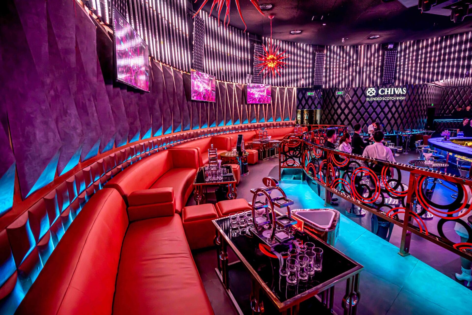Quán bar Đà Nẵng nào đáng trải nghiệm về đêm? Top địa điểm nightlife sôi động cho du khách