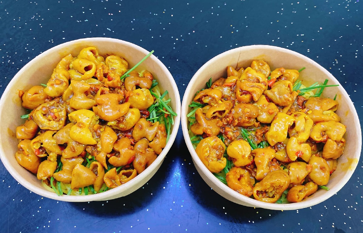 Quán bún lòng xào nghệ Đà Nẵng nào ngon? Gợi ý 15 địa chỉ được thực khách yêu thích