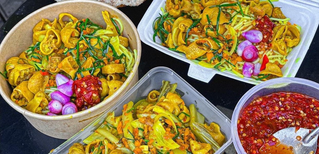 Quán bún lòng xào nghệ Đà Nẵng nào ngon? Gợi ý 15 địa chỉ được thực khách yêu thích