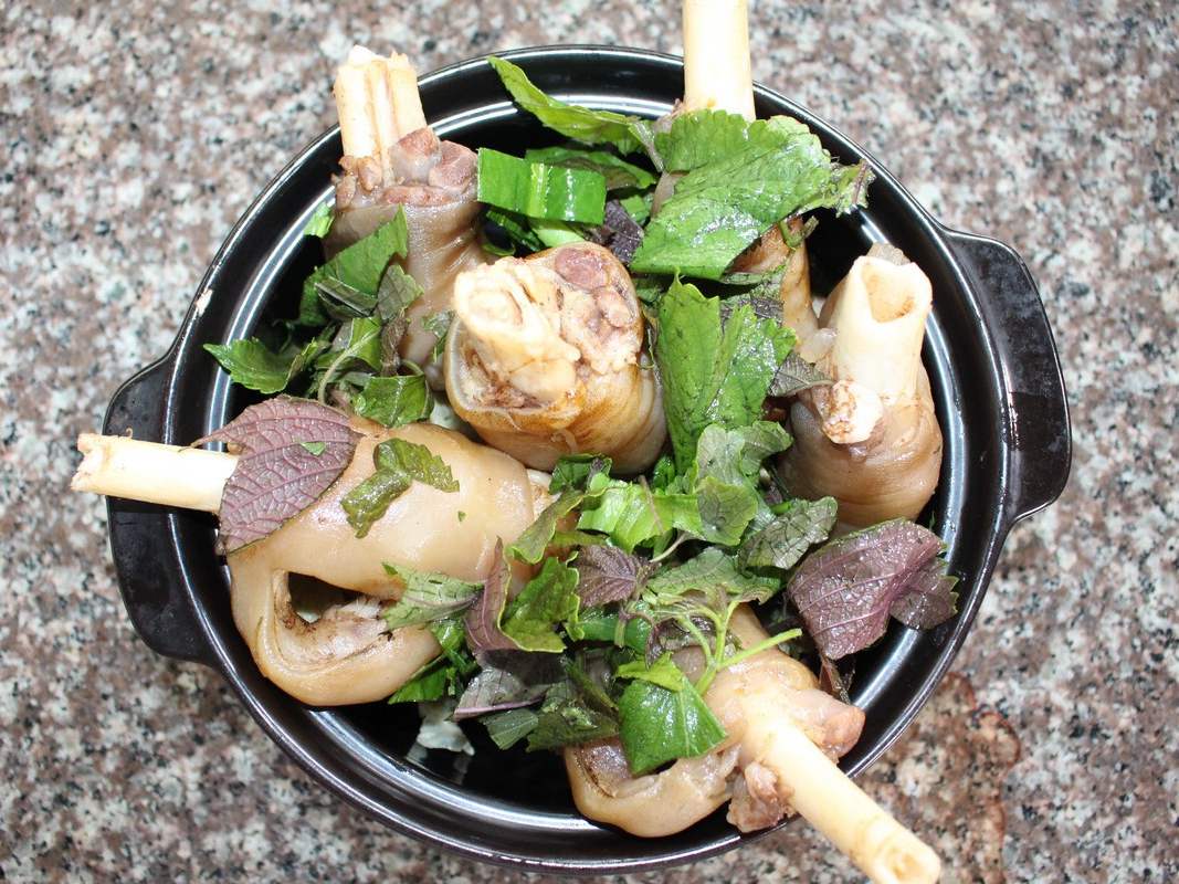 Quán đặc sản dê Núi Đà Nẵng nào ngon? Khám phá 5 địa chỉ được dân sành ăn truyền tai