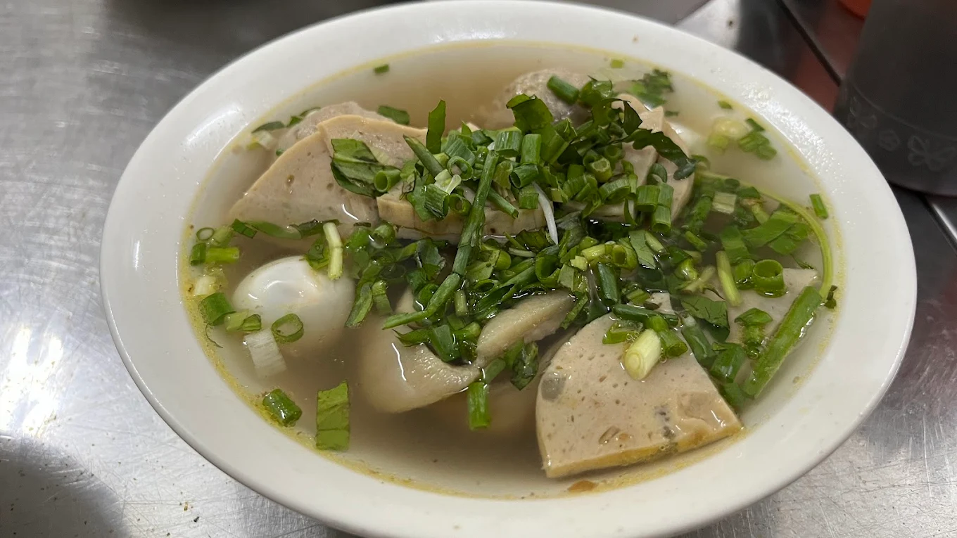 Quán hủ tiếu tại Đà Nẵng ăn ở đâu ngon, dễ quay lại và đáng để thử?