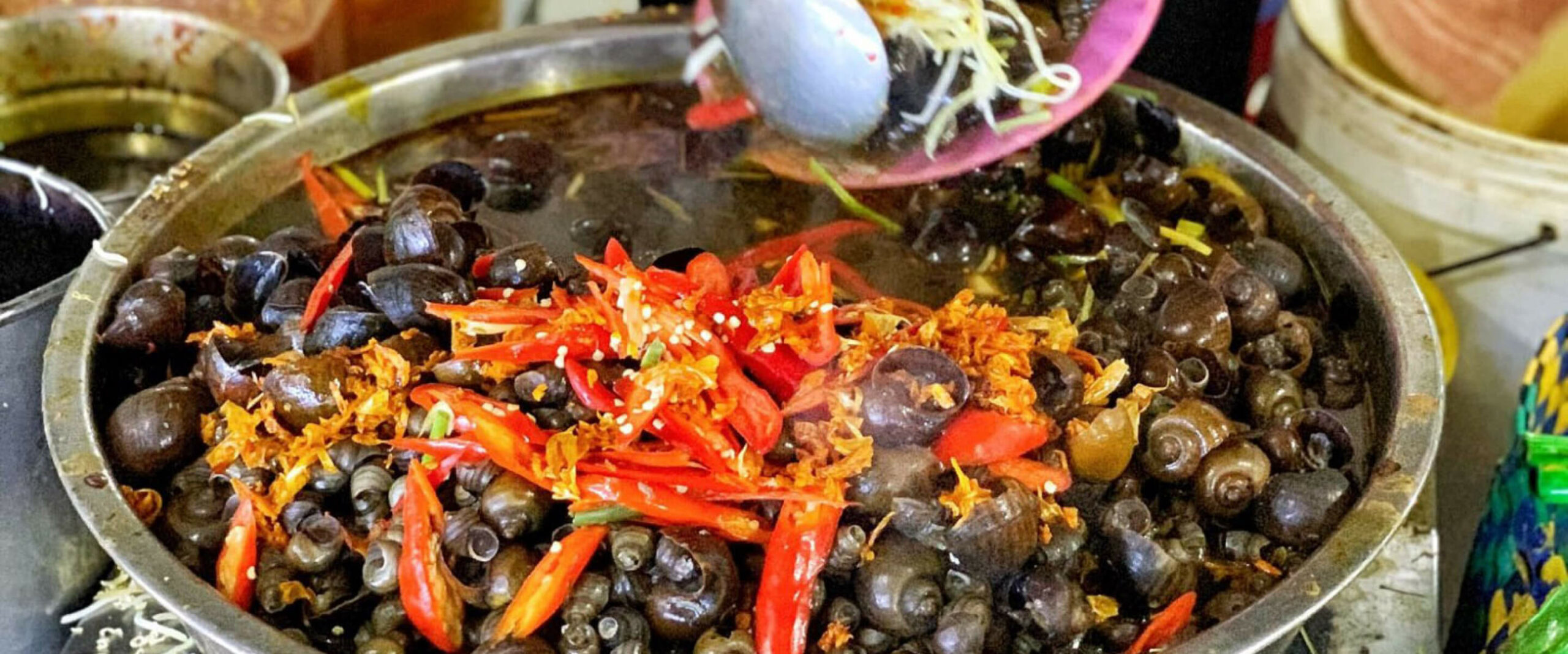 Quán ốc hút Đà Nẵng nào ngon? Gợi ý những địa chỉ ăn ốc hút chuẩn vị khiến du khách mê mẩn