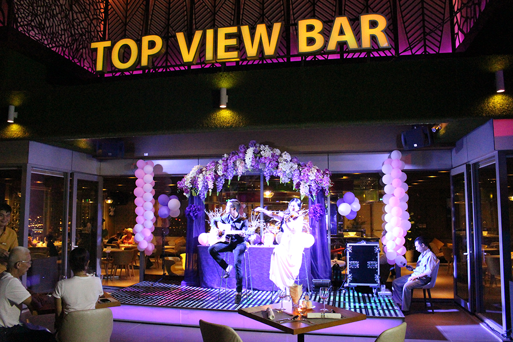 Top View Bar Đà Nẵng: Rooftop Bar Ngắm Trọn Thành Phố Từ Trên Cao Có Gì Hấp Dẫn?