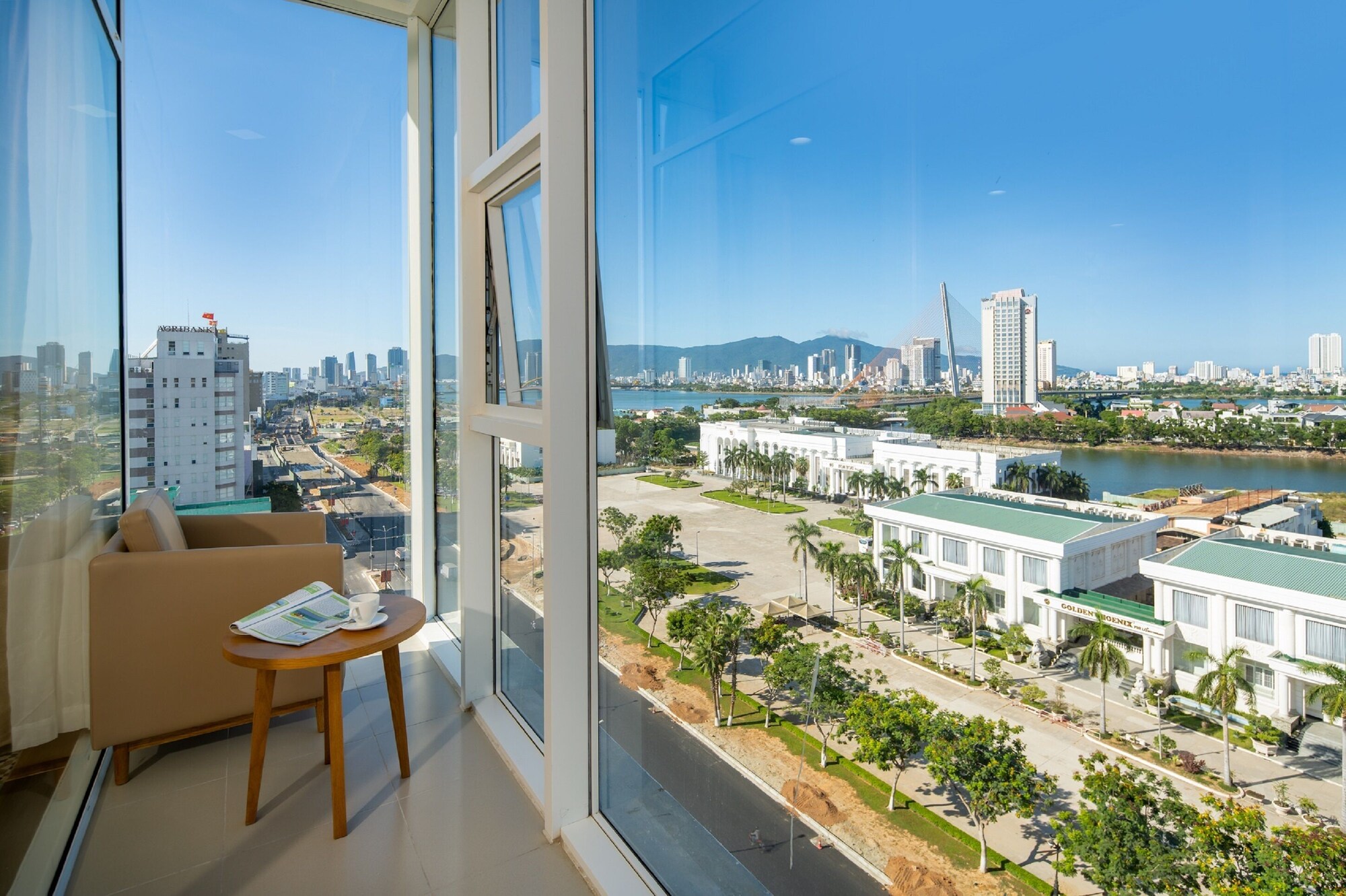 LAMANGA Hotel & Suites có tốt không Review chi tiết