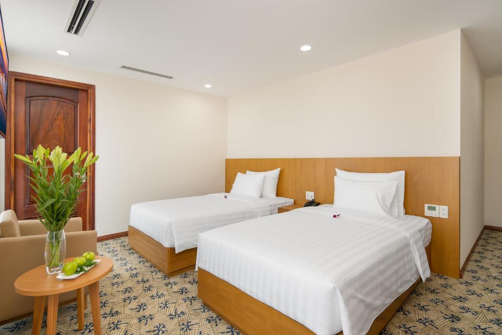 LAMANGA Hotel & Suites có tốt không Review chi tiết