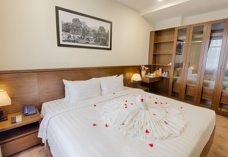 Review Central Hotel and Spa Danang: Nghỉ giữa trung tâm, thư giãn bên hồ bơi tầng thượng