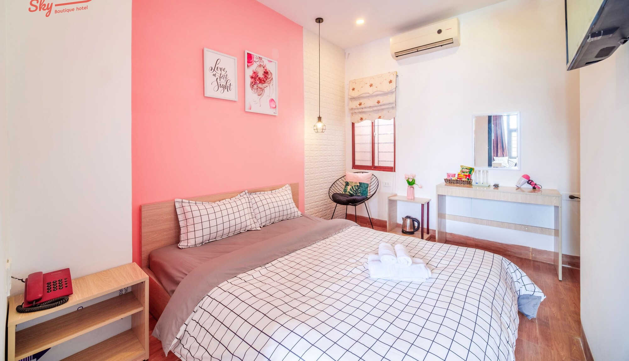 Review Dreamy Sky Boutique Hotel gần sân bay Đà Nẵng