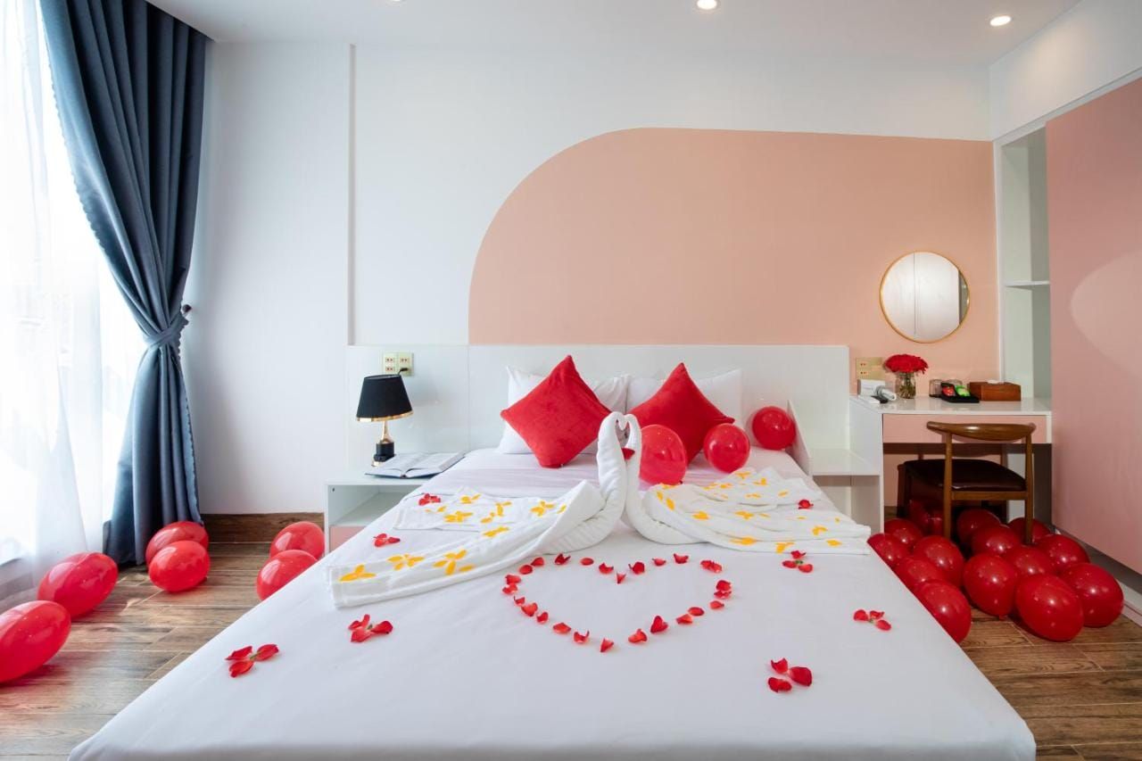 Review FIRST Studio Hotel Da Nang chi tiết từ vị trí đến phòng nghỉ