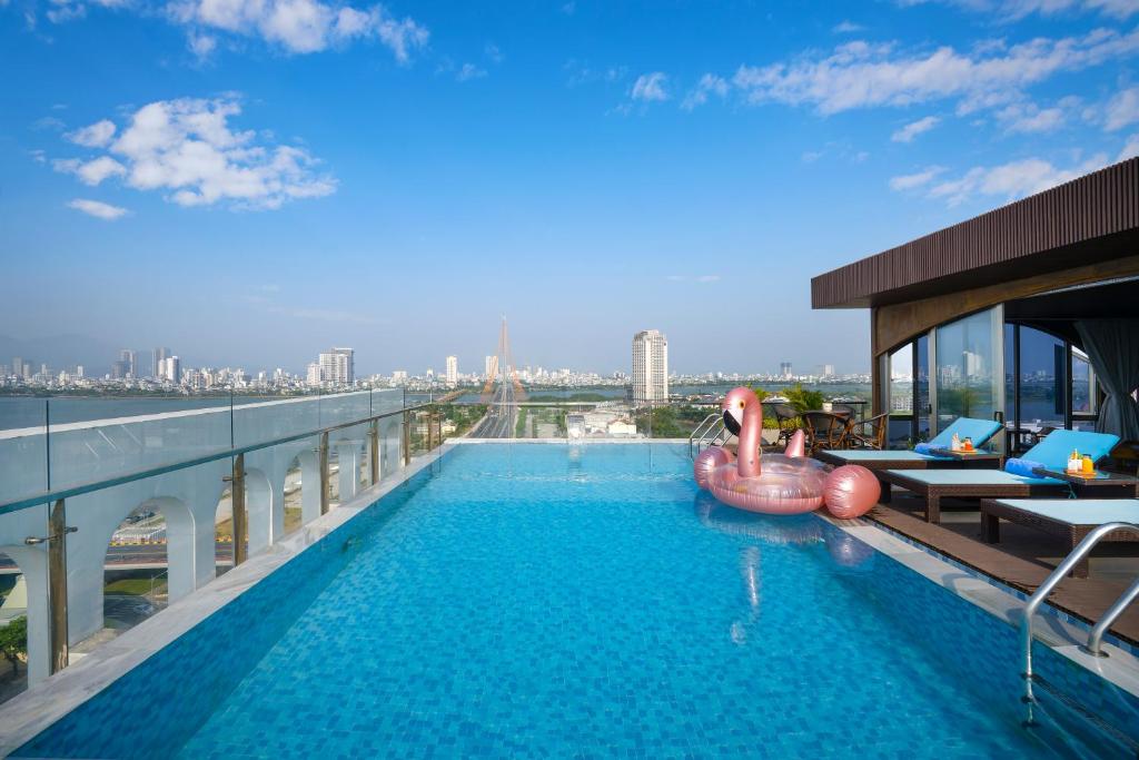 Review Gold Plaza Hotel Da Nang chi tiết
