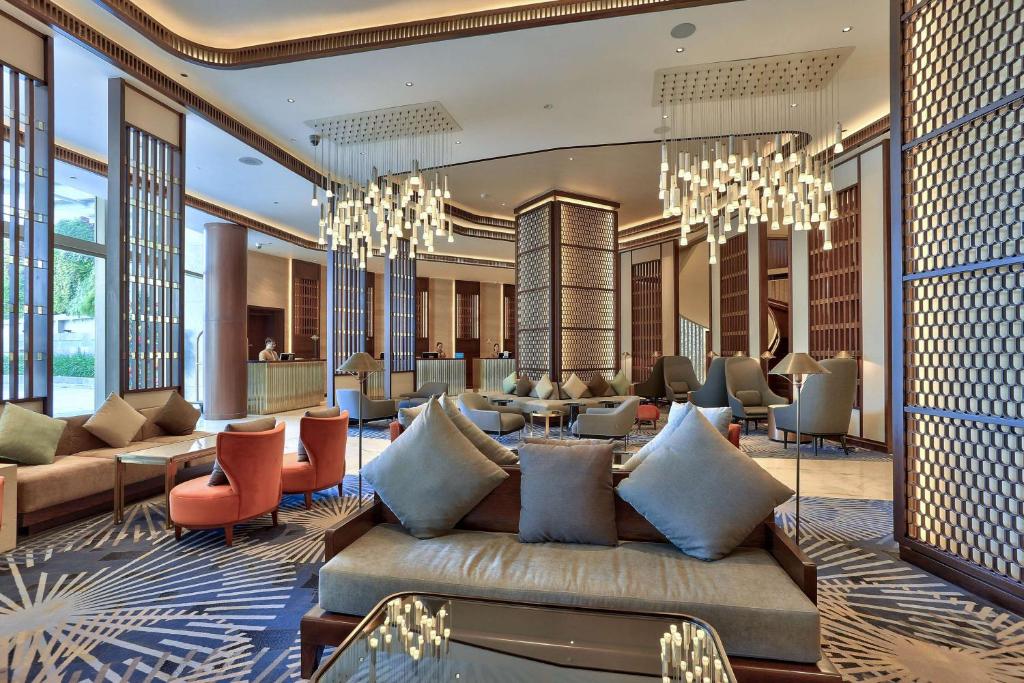 Review Hilton Đà Nẵng bên bờ sông Hàn