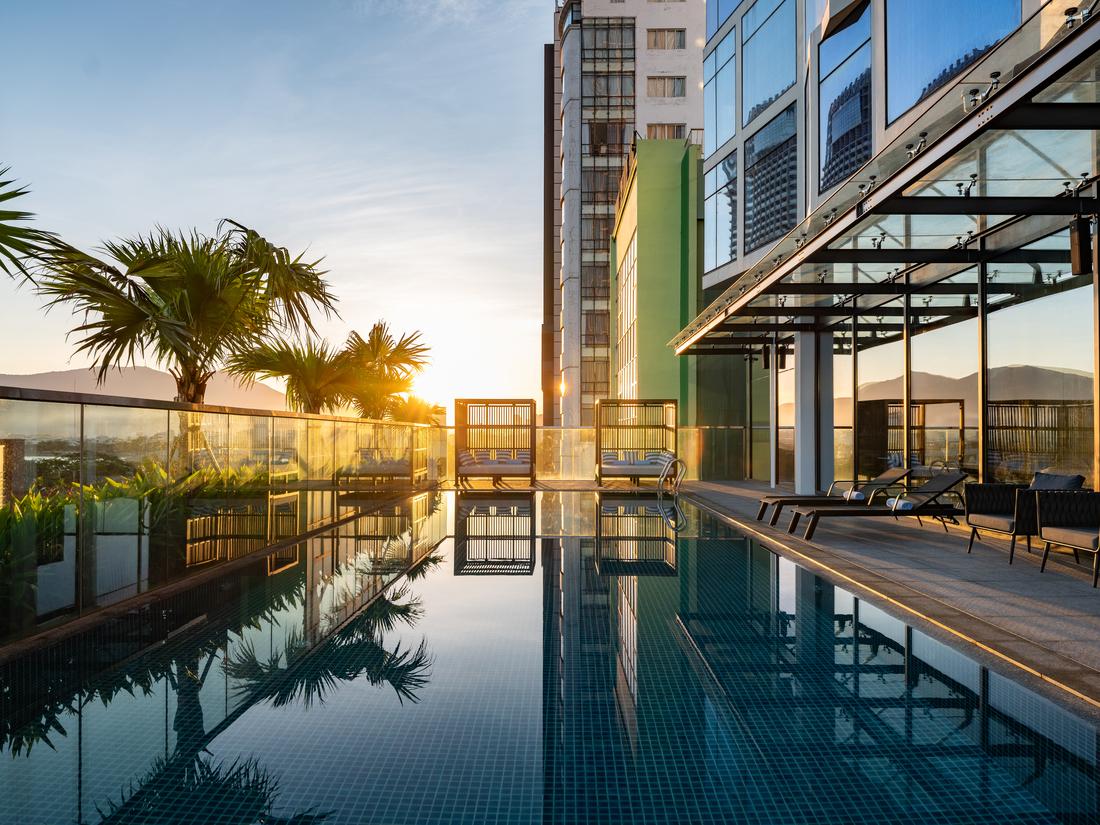 Review Khách sạn Crowne Plaza DANANG CITY CENTRE, thuộc tập đoàn IHG