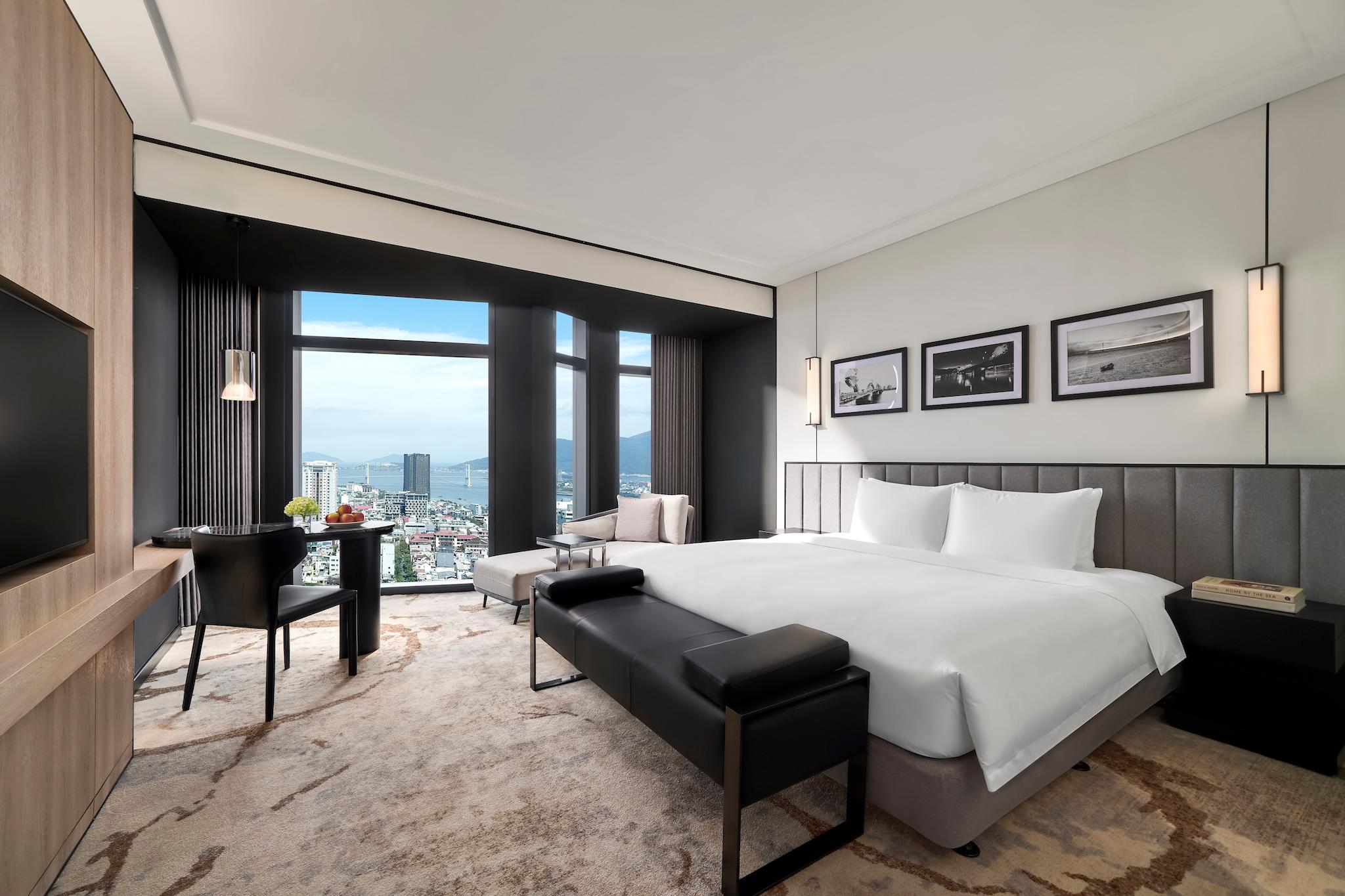 Review Khách sạn Crowne Plaza DANANG CITY CENTRE, thuộc tập đoàn IHG