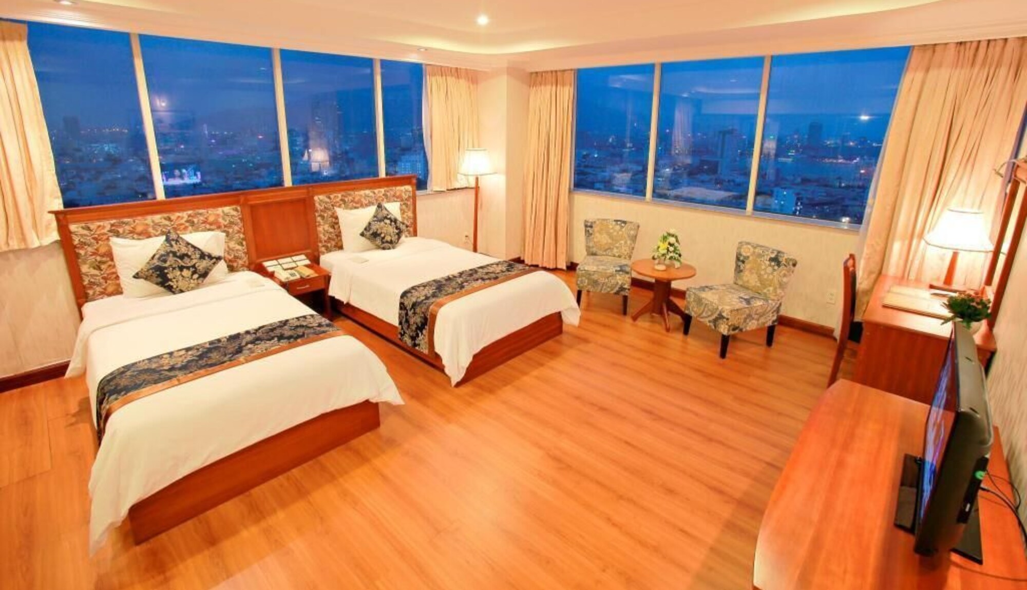 Review Khách sạn Mường Thanh Luxury Sông Hàn chi tiết