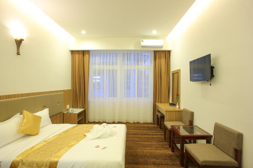 Review Khách sạn Red Palace Đà Nẵng chi tiết