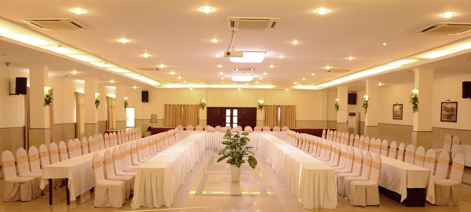 Review Khách sạn Saigontourane Đà Nẵng chi tiết từ phòng nghỉ đến tiện ích
