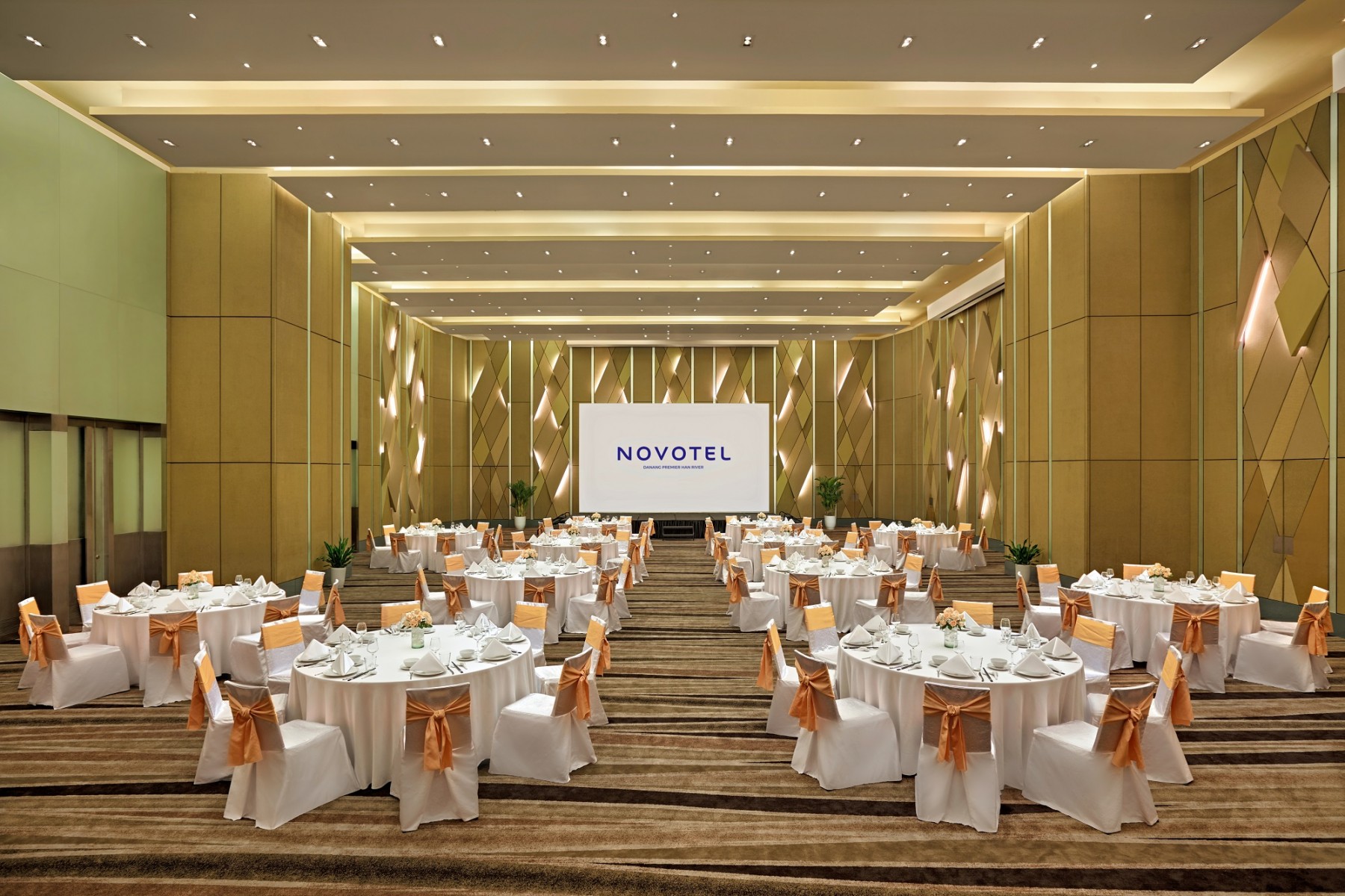 Review Novotel Danang Premier Han River chi tiết từ A đến Z