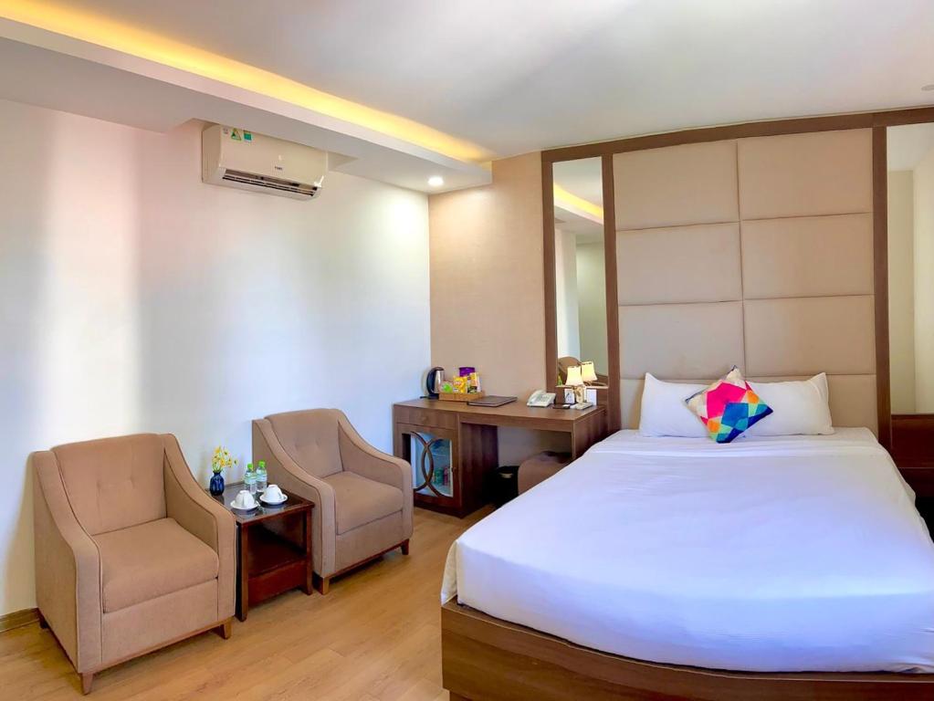 Review Pariat River Front Hotel chi tiết về phòng nghỉ và dịch vụ