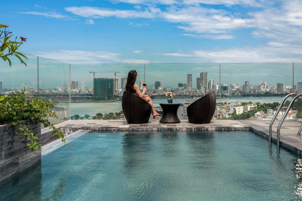 Review Rest Hotel & Apartment Đà Nẵng chi tiết