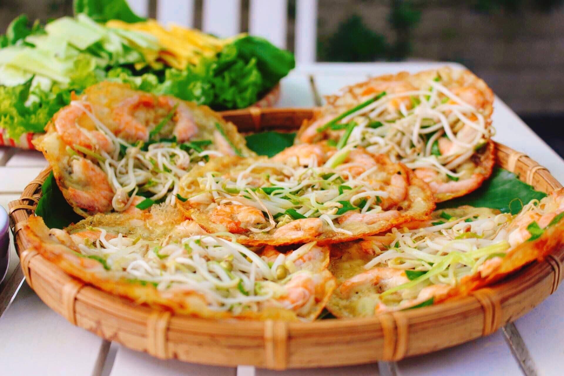 Quán bánh xèo tôm nhảy Đà Nẵng ngon nổi tiếng, hương vị giòn rụm khó quên
