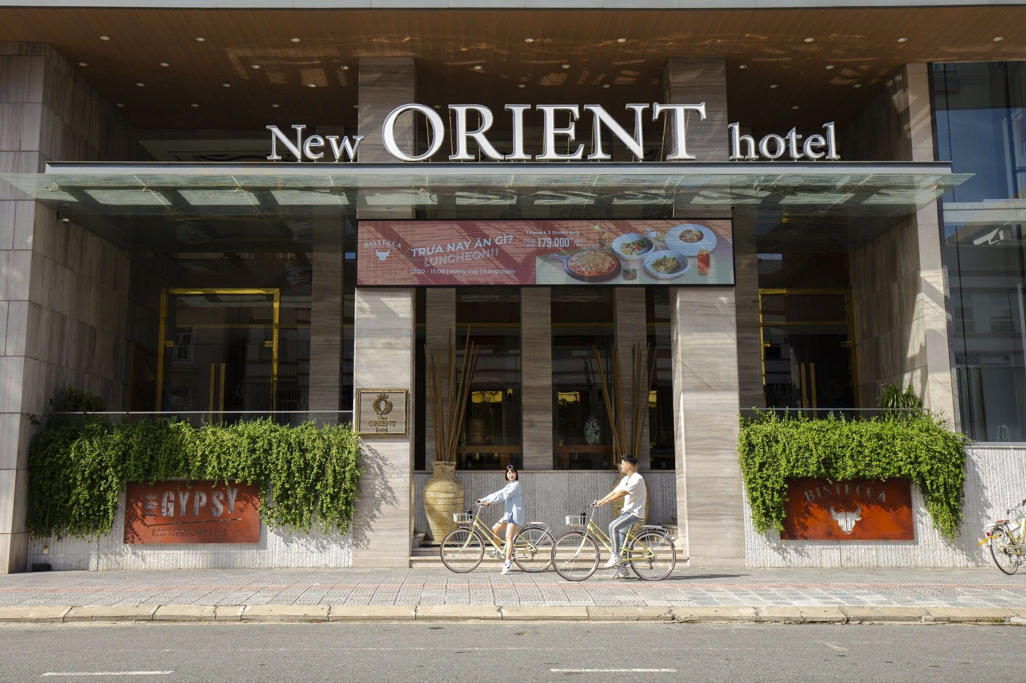 Khách sạn New Orient Đà Nẵng: Trải nghiệm nghỉ dưỡng sang trọng giữa lòng thành phố biển